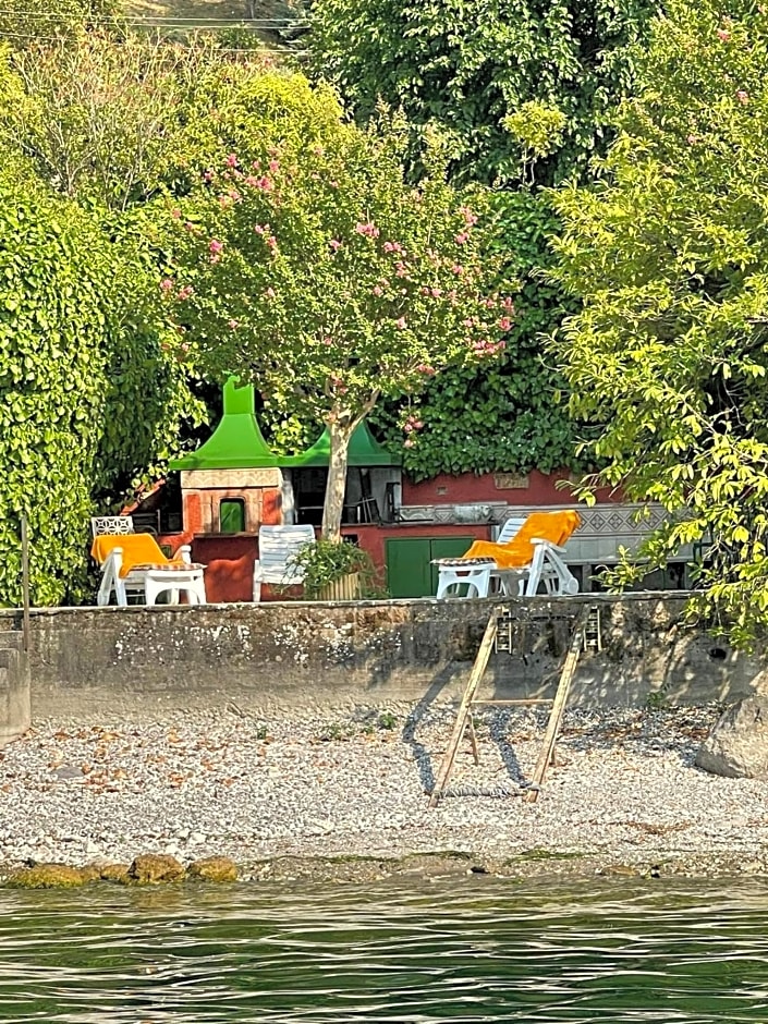 L'Oleandro sul Lago d'Iseo B&B