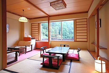 Japanese-Style Twin Room
