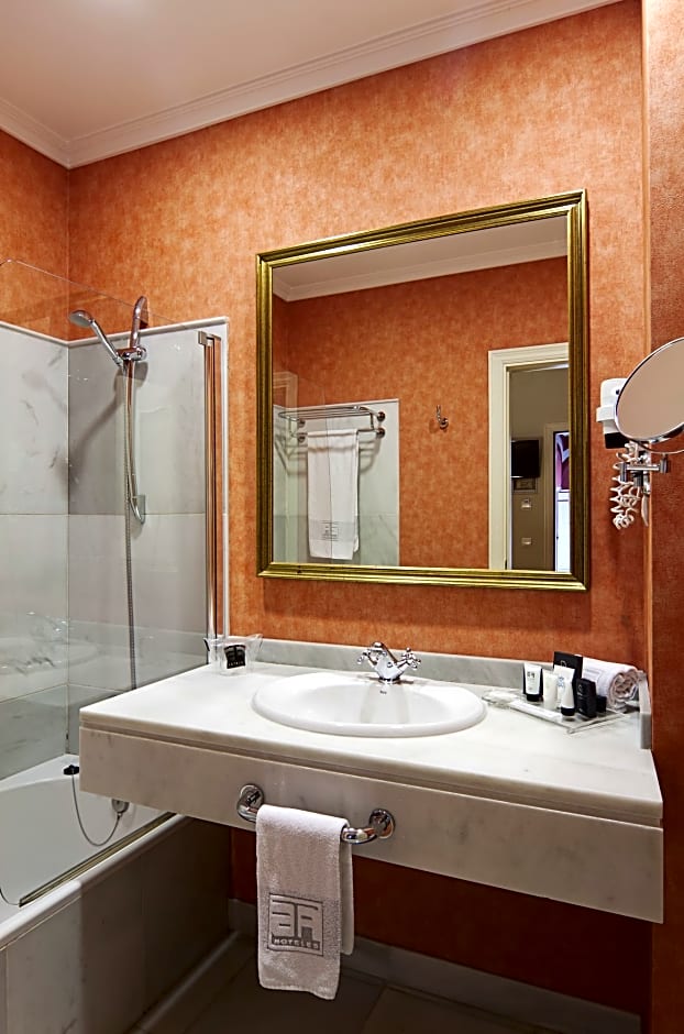 Hotel Aa Las Casas De Los Mercaderes By Silken Seville Rates From Eur40