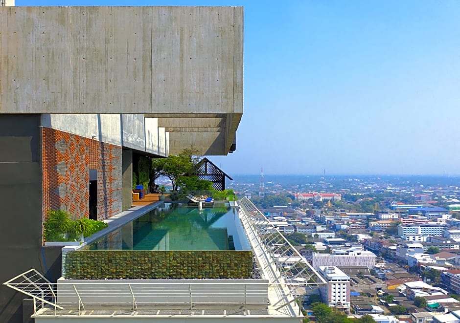 Ad Lib Hotel Khon Kaen