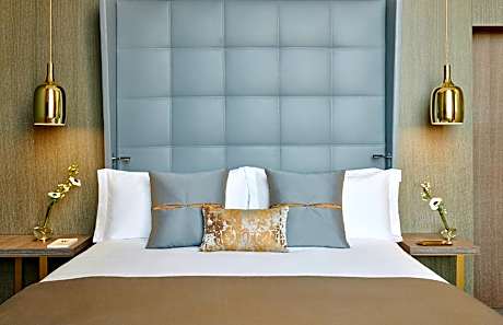 1 Bedroom Suite Sofa Bed