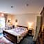 Lisle Combe