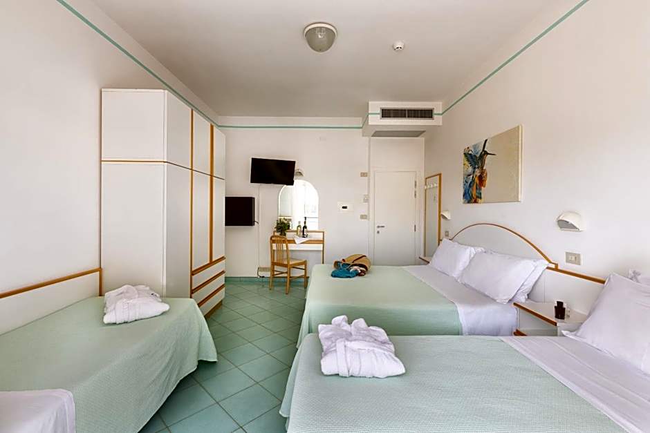 Hotel Caprice B&B - in centro a Riccione