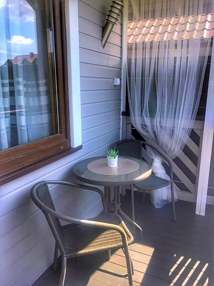 Domki Letniskowe "TROPIK"