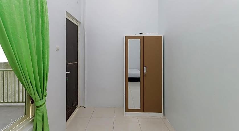 KoolKost Syariah near Alun Alun Sidoarjo