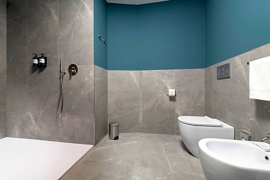 Visionair Suites & SPA-Room Only e Honesty Bar