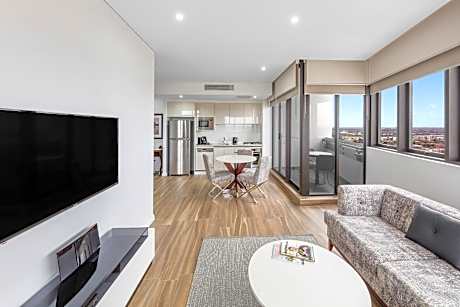 Meriton Suites Church Street, Parramatta