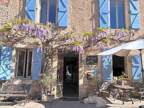 La Maison aux Puits