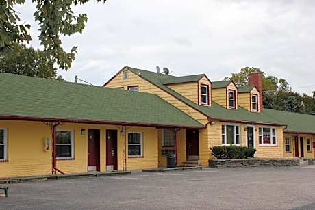 Driftwood Inn