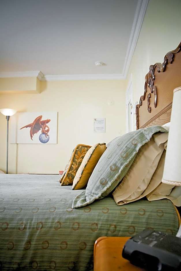 Maison Des Jardins B & B