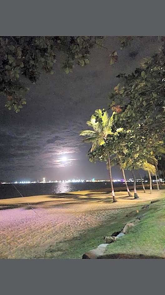 Seafront Studio The Strand