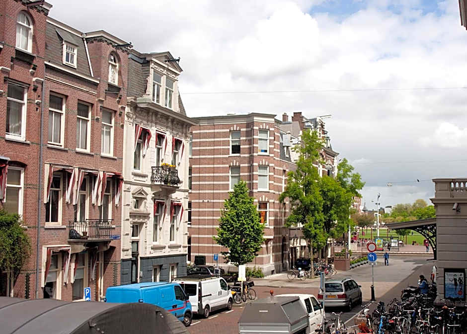 Budget Trianon Hotel