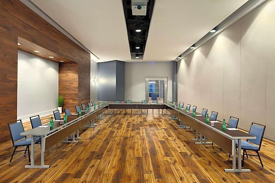 Twelve Midtown, Autograph Collection by Marriott