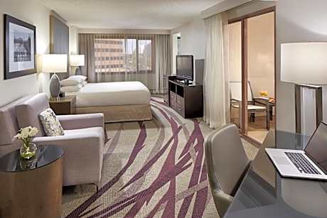 Corner King Room with Balcony
