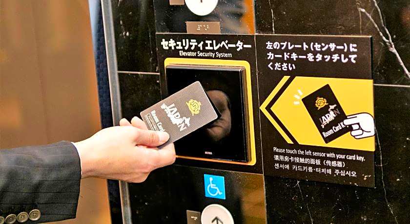 Apa Hotel Shimbashi-Toranomon