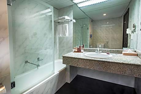 Standard Double Room Nile View - Egyptians & Residents Only