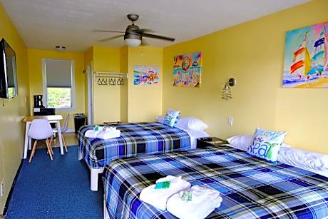 Queen Queen Room