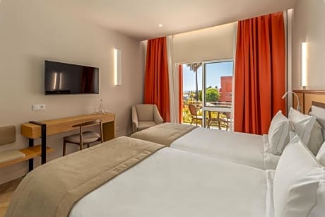 Twin Room with Sea View