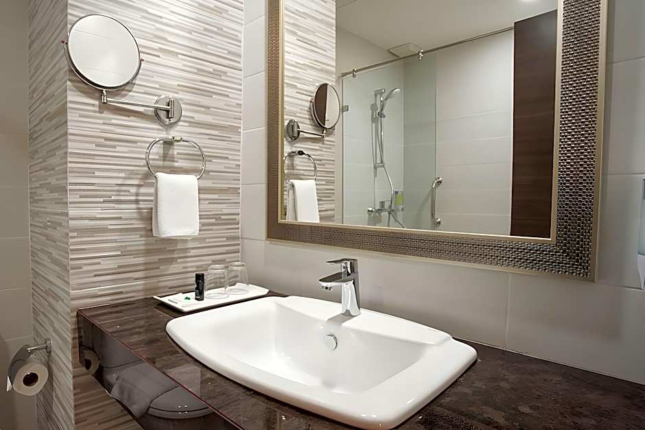 Club Mahindra Mac Boutique Hotel