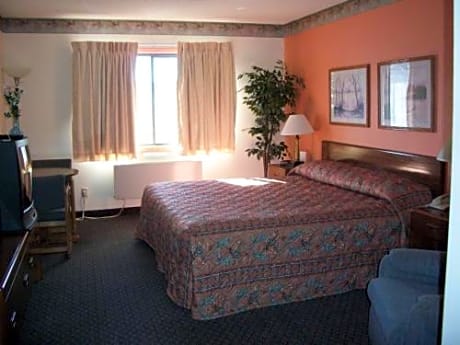 King Room with Hot Tub - Non-Smoking
