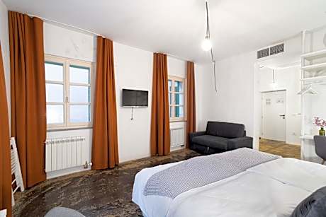 Junior Suite with Balcony and City View