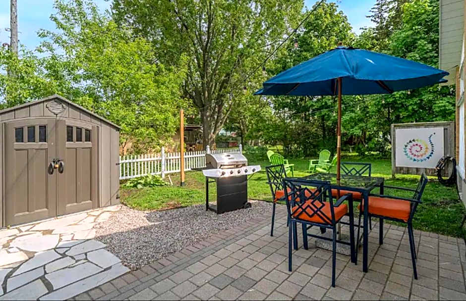 Picton Retreat Downtown - Serene, Stylish & Great Amenities