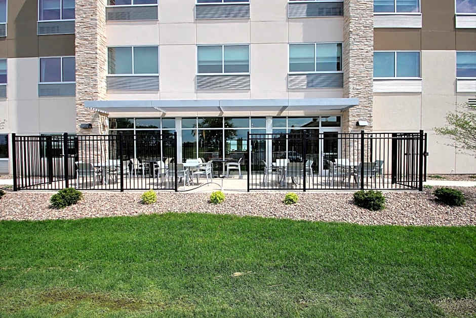 Holiday Inn Express & Suites Fond Du Lac By IHG