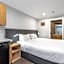 Apollo Bay Motel & Apartments