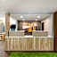 Spark by Hilton Freeport