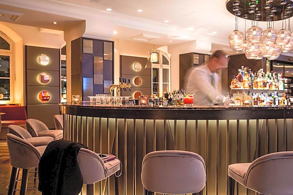 Gewandhaus Dresden, Autograph Collection by Marriott