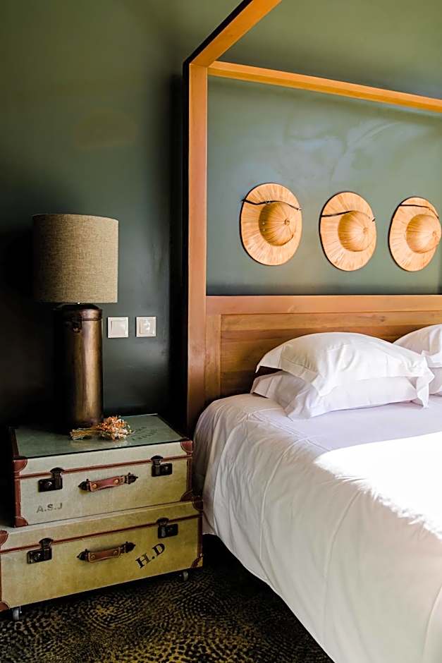 Cooking and Nature - Emotional Hotel