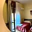 B&B Santa Monica