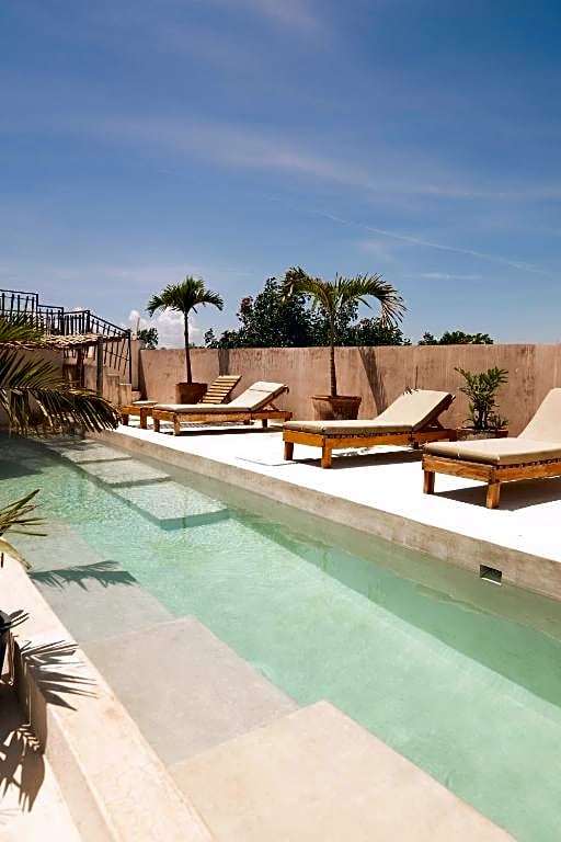 Koos Tulum Hotel
