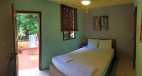 Triple Room with Garden View