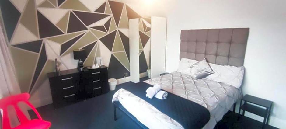 Old Trafford Guest House