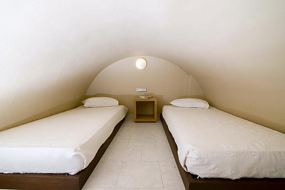 Antinea Suites Hotel & Spa