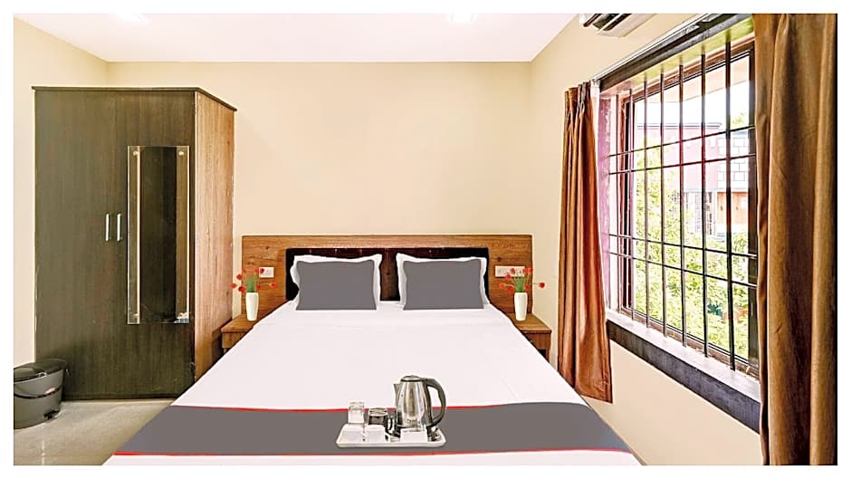 Goroomgo Moonlight Guest House Bhubaneswar