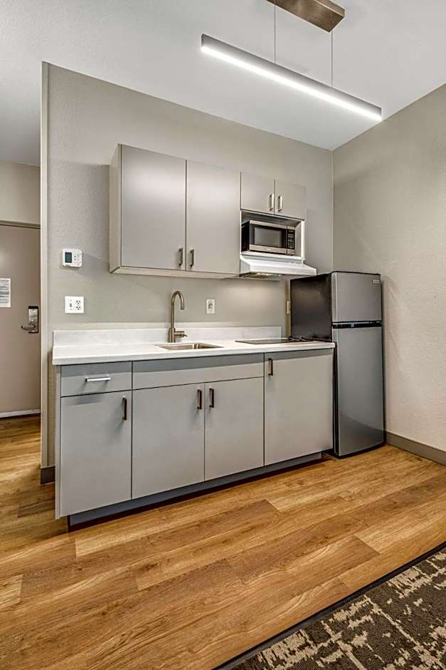 Aviator Suites Hotel Juneau Airport by Aspen Hotels