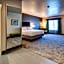 Holiday Inn Express & Suites Gatesville By IHG