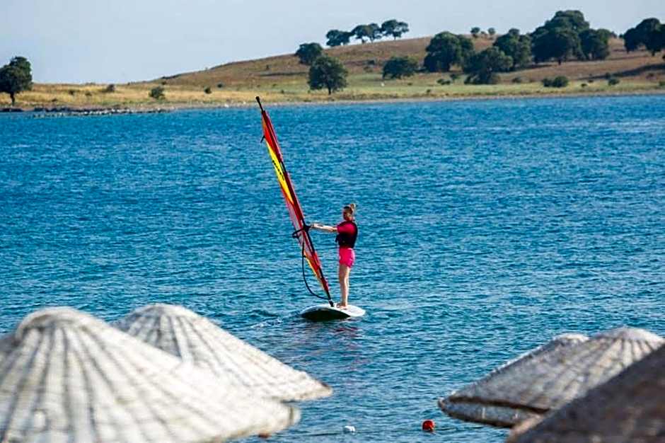 Teos Ormanci Tatil Koyu
