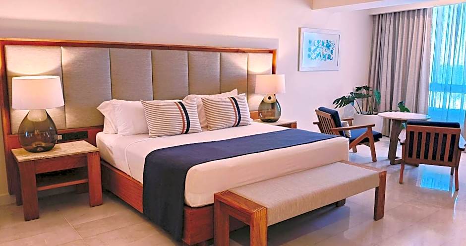 Park Royal Beach Mazatlan