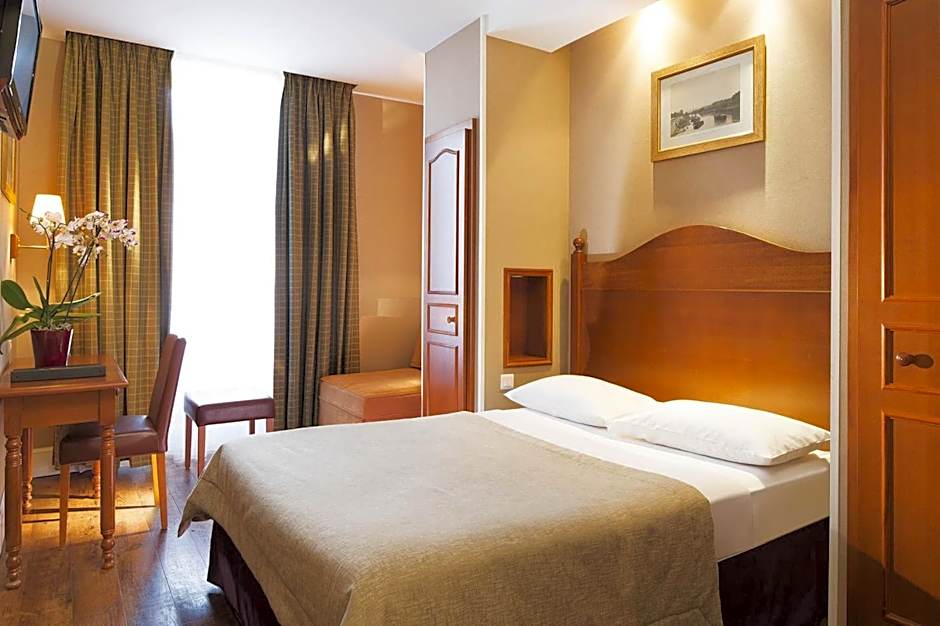 Central Hotel Paris
