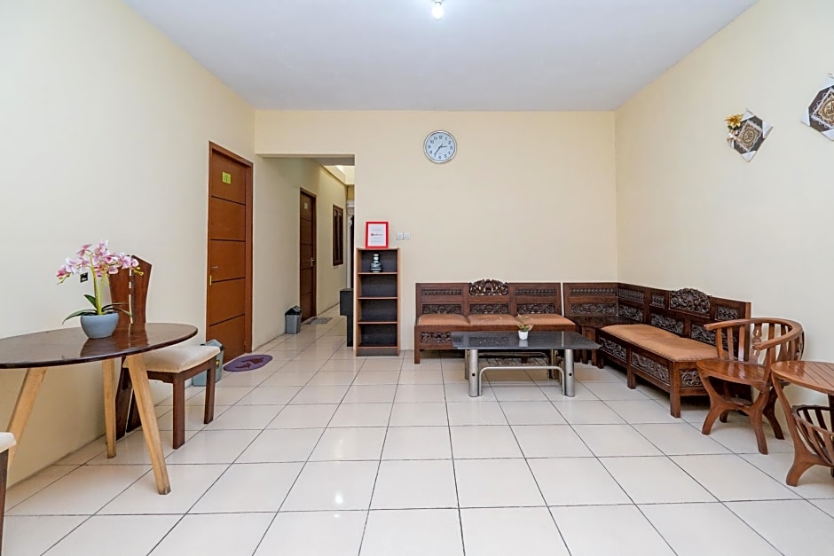 RedDoorz Syariah @ Danau Maninjau Sawojajar