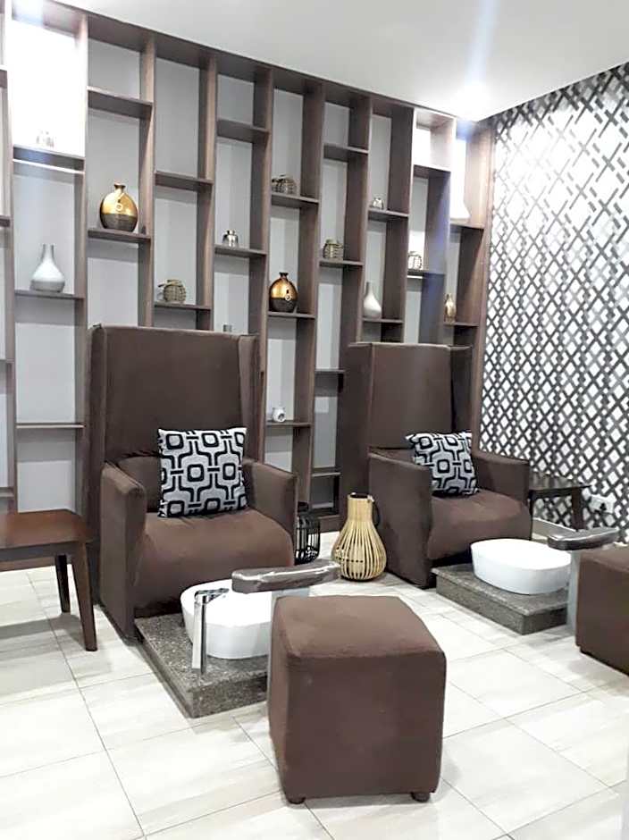 Crossroads Hotel Blantyre