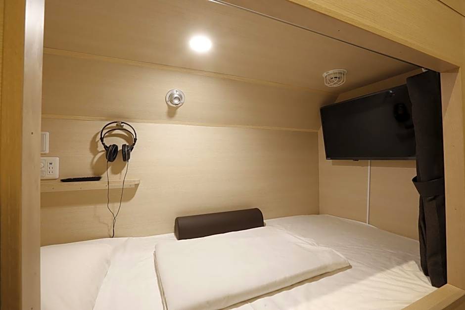 Grand Cabin Tenjin Minami