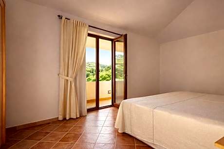 Double or Twin Room with Garden View