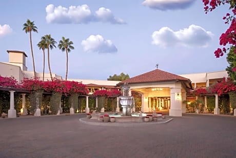 The Scottsdale Resort and Spa, Curio Collection by Hilton