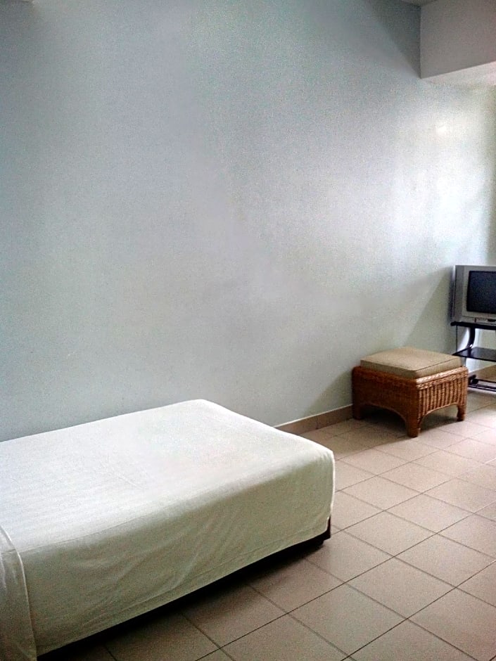 Century Hotel Inanam