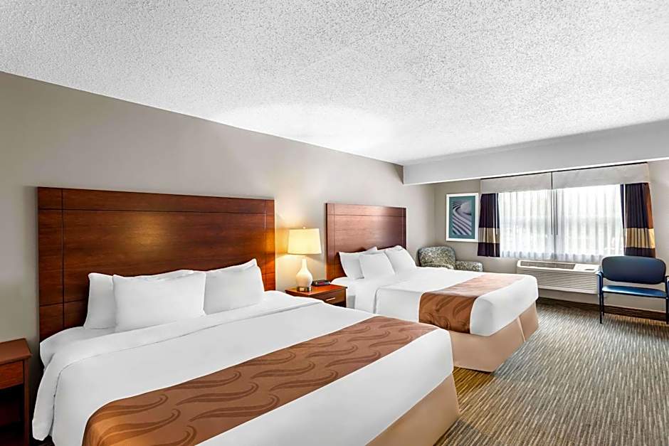 Quality Inn & Suites Gorham Riverside