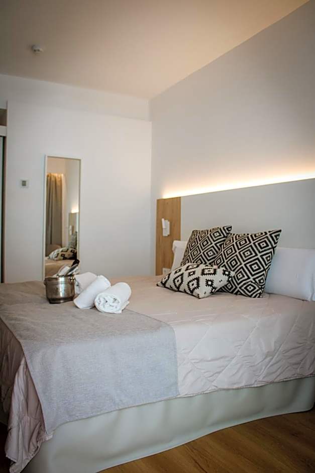 Flacalco Hotel & Apartments